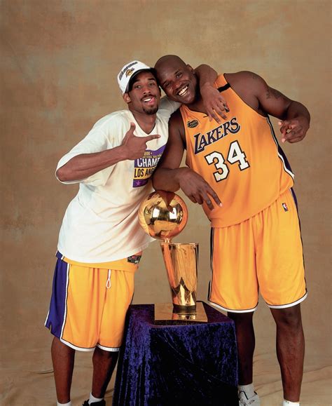 Image Kobe Bryant 2000 Nba Finals Championship Trophy With Shaq