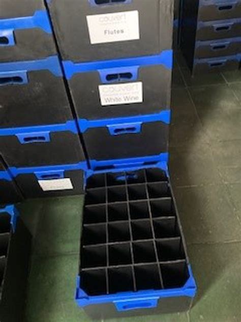 Secondhand Catering Equipment Storage Boxes And Crates 200x Caterbox Correx Glass Storage
