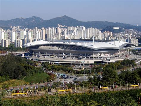It's not just a highlight for soccer lovers, because seoul world cup stadium is situated in mapo, a gu (district) just to the west of the city center. Seoul World Cup Stadium (Sangam) - Stadiony.net