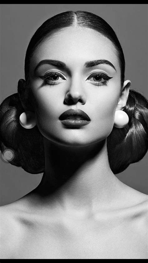 Pin By Anthony Moore On Dos 3 Black And White Makeup White