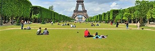 Campo de Marte - El jardín situado a los pies de la Torre Eiffel