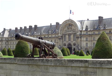 Hd Photo Of Hotel Les Invalides Front Facade With Cannon