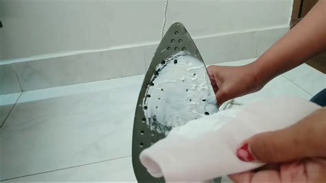 Cleaning Iron Bottom Youtube