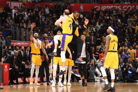 Los angeles lakers ad drops 42 as lakers down suns. Los Angeles Lakers: Predicting the team's second unit lineup