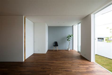Minimalist House 10 Archiscene Your Daily Architecture And Design