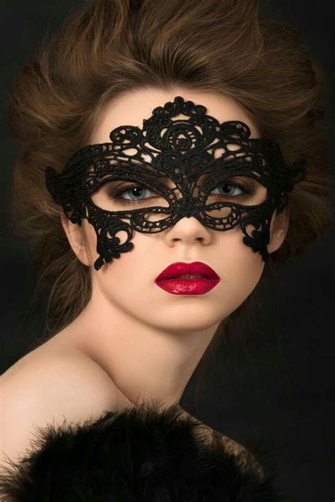 Pin By Lize Grobler On Masks ⚜️ ♠️ ⚜️ Beauty Mask Mask Girl Female Mask