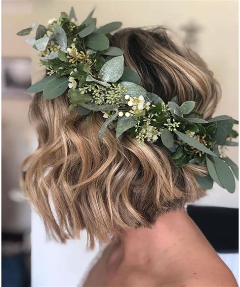 10 Beautiful Looks For Brides With Short Hair Dujour Short Wedding Hair Short Hair Bride