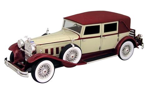 1930 packard lebaron tan signature models 18115 1 18 scale diecast model toy car