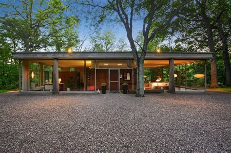 While Mies Van Der Rohes Farnsworth House Is The Highest Profile And Most Notable Glass Home In