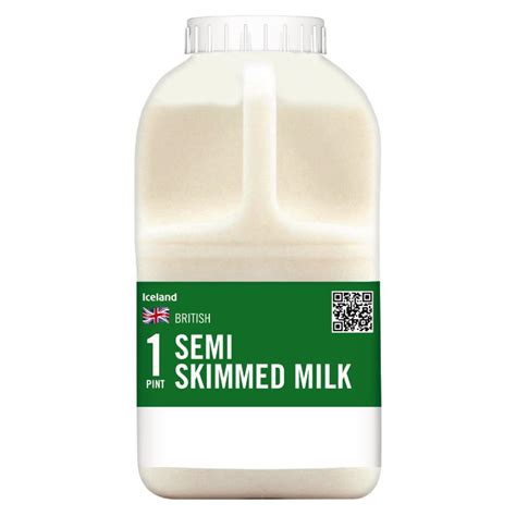 Iceland British Semi Skimmed Milk 1 Pint 568ml Milk Iceland Foods