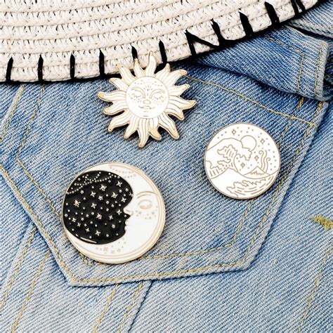 sea wave enamel pins sun moon stars lapel brooch day night round golden badge japanese style