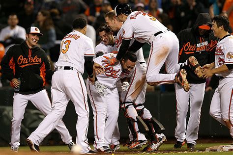 Alvarez Sacrifice Fly In 10th Lifts Orioles Over Yankees 1 0