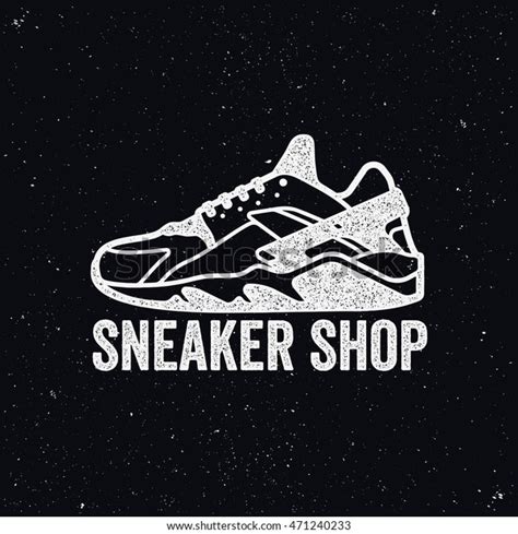 7 611 imágenes de Sneakers shop logo Imágenes fotos y vectores de