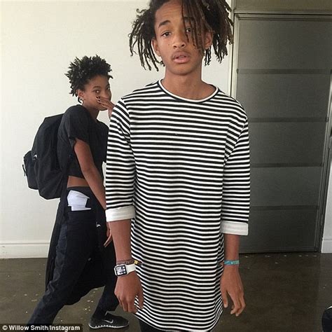 Jaden Smith Dons Afro Wig For S Set Netflix Series The Get Down In
