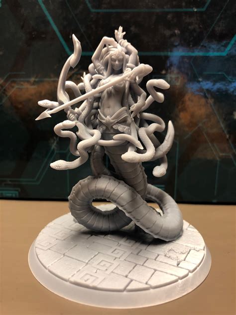 3d Printable Medusa By Heroes Infinite
