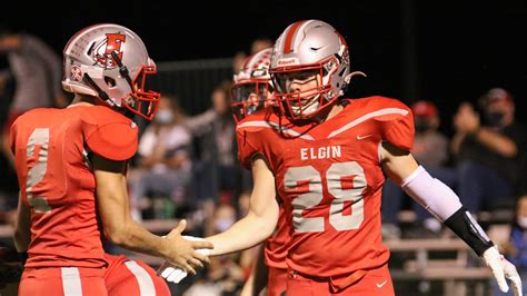 Elgin Taking Fight Or Fly Attitude Into Football Playoffs