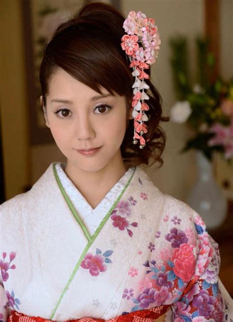 Koro33rpm Beautiful Japanese Girl Beautiful Kimonos Japanese
