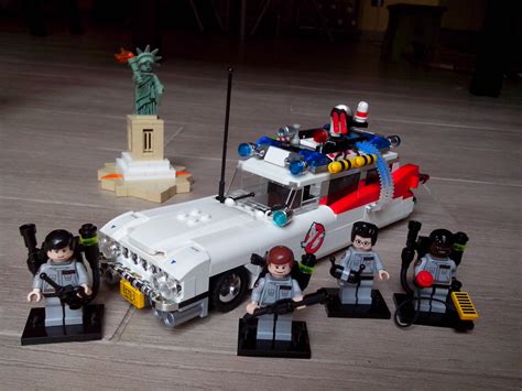 Lego Ideas Ghostbusters Ecto 1 Collectors Edition High Details