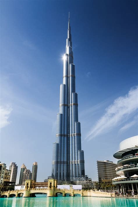 With a total height of 829.8 m (2,722 ft, just over half a mile) and a roof height. Burj Khalifa w Dubaju - najwyższy budynek świata ...