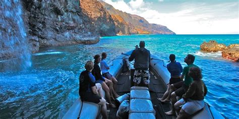3 Reasons To Choose A Private Boat Tour Na Pali Riders Raft Tours