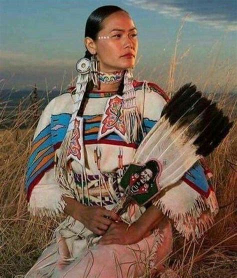 Pin By Osi Lussahatta On Ndn Native American Shirts Native American