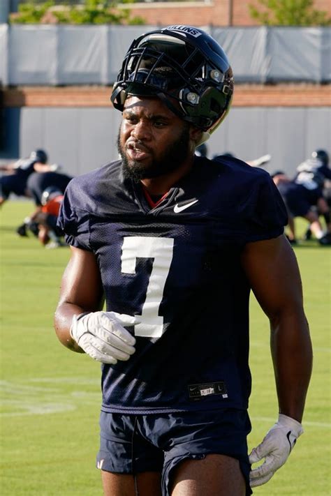 Mike Hollins Fourth Uva Shooting Victim Doesnt Know Friends Died