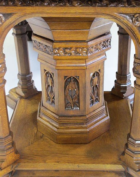 A Very Fine And Rare Italian 19th Century Gothic Style Oak Carved
