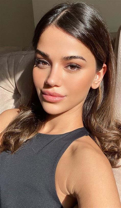 Pretty Natural No Makeup Look To Try In 2021 Beautiful Neutral Makeup