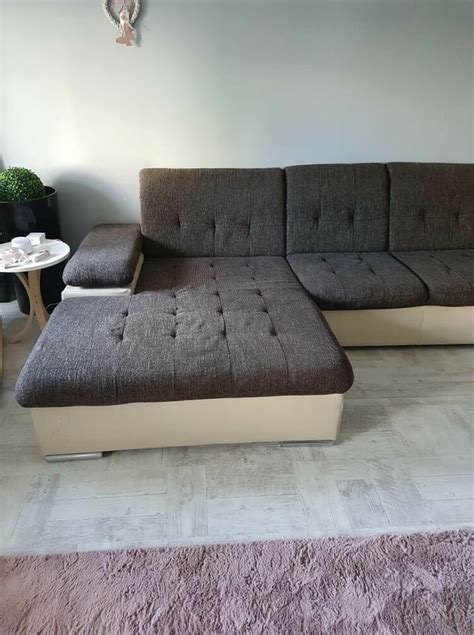 Die wohnung bietet platz für paar oder. Große braune XXL Couch für die ganze Familie mit Stauraum ...
