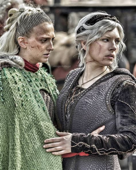 Lagertha And Torvi Vikings Vikings Tv Vikings Season 5 Vikings Tv Show