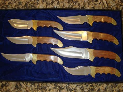Rare Vintage Rigid Usa Knife Collection 7 With Display Case Near Mint