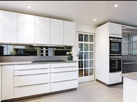 Get free shipping on qualified white gloss kitchen cabinets or buy online pick up in store today in the kitchen department. Kitchen Cabinets, High Gloss White | White kitchen cabinet ...