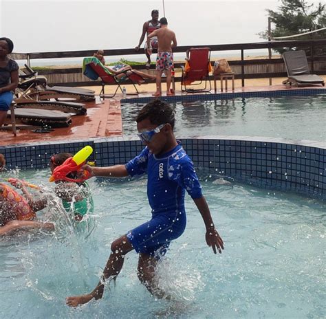 In december 2011, they signed a record deal with akon's konvict muzik label. Photos: Psquare's Peter & Paul Okoye Take Wives & Children ...