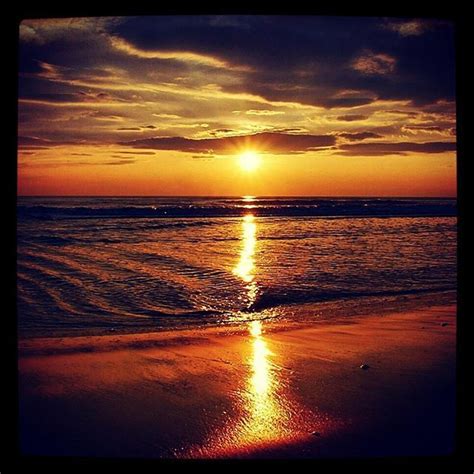 A Magical Sunset 🌇 On The Beach 🌊 With Cloudy ☁ Sky 👌 ☺ 💖 Sunset Love Sunset Beach
