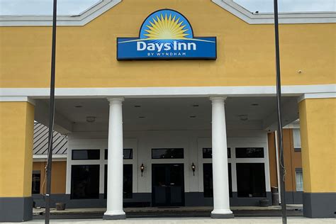 Days Inn By Wyndham Dothan Dothan Al Hotels