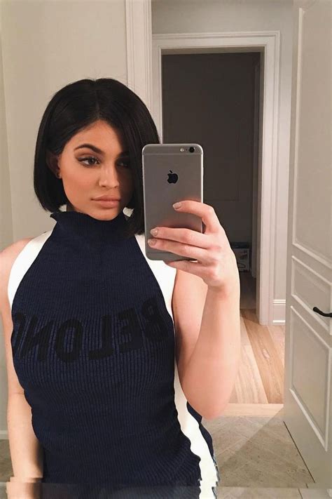 10 Things You Can Always Expect To See On Kylie Jenners Snapchat