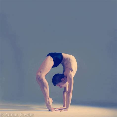 13 07 91 Male Gymnast Yoga For Men Gymnastics Poses