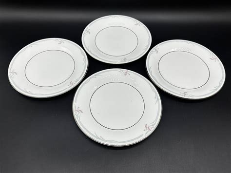 Royal Doulton Carnation Dessert Platesset Of 4 Bone China Etsy