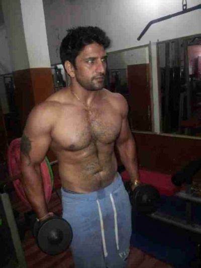 Desi Gay Hunk Tumbex