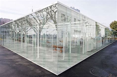 11 Amazing Glass Buildings In The World