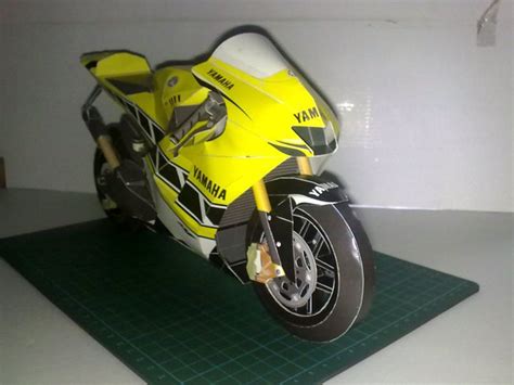 Yamaha Yzr M1 Us Realistic Papercraft 3d Paper Model Motorcycle Paper