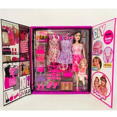 Gambar mewarnai gambar mewarnai barbie princess terbaru. Gambar Berby - Mainan Tas Barbie Terlangkap Lazada ...