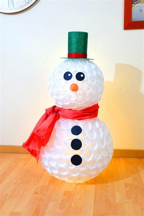 De Munecos De Nieves Hecho Con Vasos Plasticos Plastic Cup Snowman