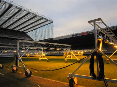 Newcastle united football club (often abbreviated to nufc ) is an english professional association football club based in newcastle upon tyne. St James Park (Newcastle United stadium) - sunlamps to kee ...