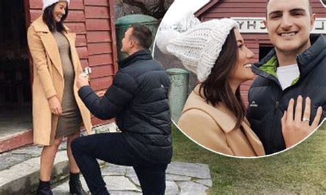 Pregnant Bec Chin Reveals Shes Engaged To Dean Vee Daily Mail Online