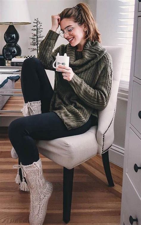 30 cozy outfits ideas for lazy days cozy winter outfits cozy outfit winter outfits