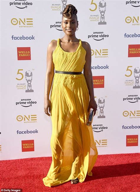 Issa Rae Shows Off Diamond Engagement Ring On Red Carpet Issa Rae