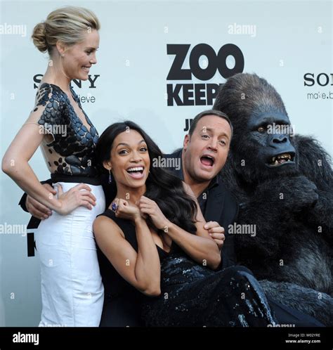 Leslie Bibb Rosario Dawson And Kevin James L R Cast Members In The