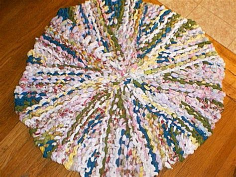 Quick knit in bulky weight yarn. Circular Loom Patterns - Browse Patterns