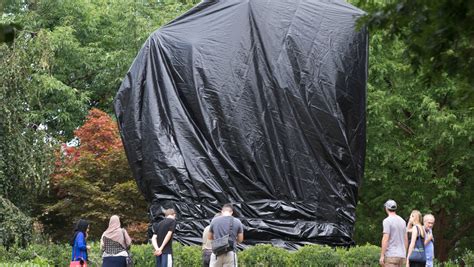 Charlottesville Judge Orders Shrouds Removed From Confederate Statues